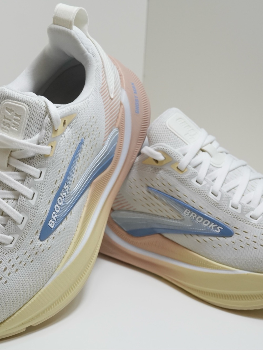 Brooks Women’s White Running Sneakers with Blue and Peach Accents - Picture 1 of 5